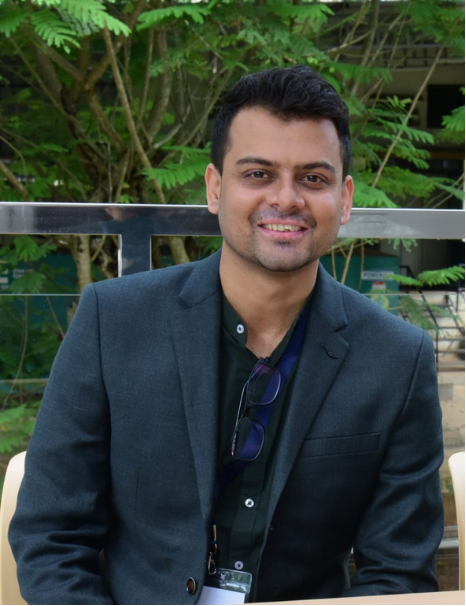Dr. Vivek Mishra